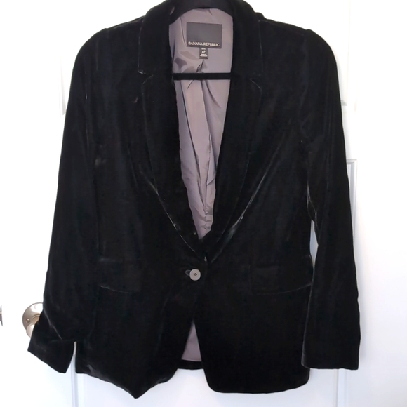 BANANA REPUBLIC Black Blazer in Women's size 4 Petite (4P) - Picture 1 of 6